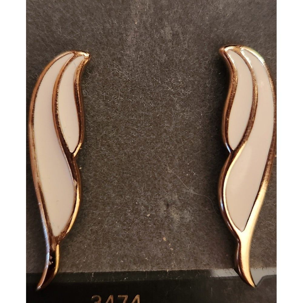 Trifari Earrings Vintage Winged Drop
